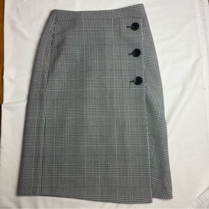 Tahari Black and White Plaid Midi Wrap Skirt big buttons size 6